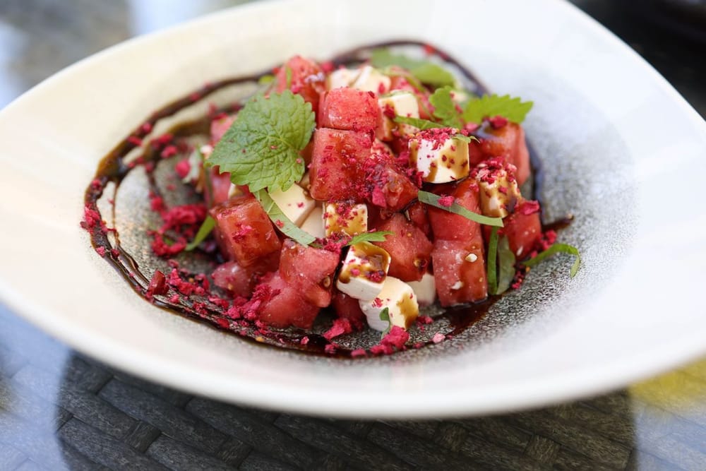 Salade de pastèque, feta et menthe : l'accord sucré-salé qui rafraîchit vraiment en août