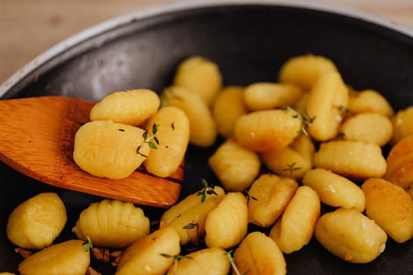 Gnocchi de pommes de terre maison : moelleux à l'intérieur, faciles à réussir