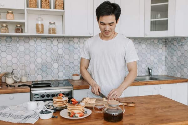 Crêpes de la Chandeleur : la pâte inratable pour faire sauter les crêpes